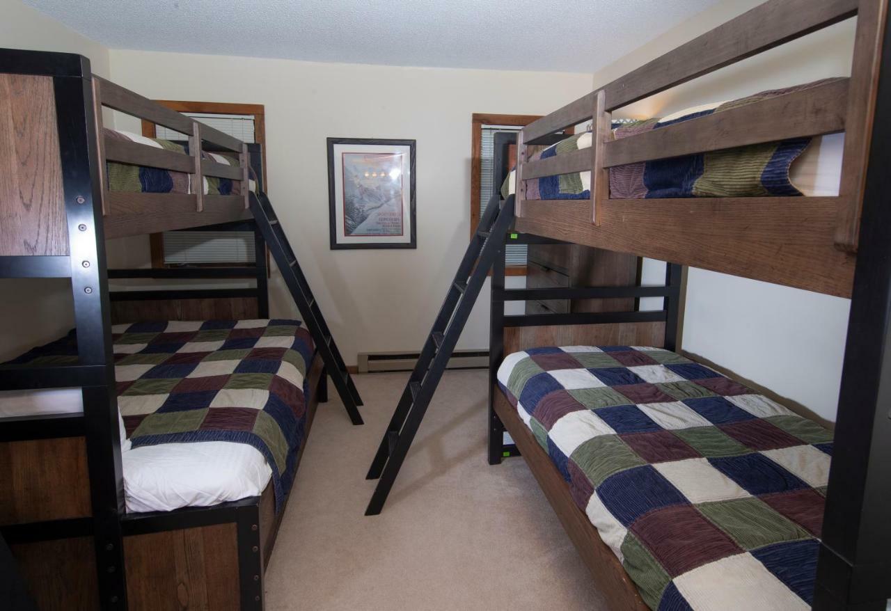 Okemo Mountain Lodging Ладлоу Экстерьер фото
