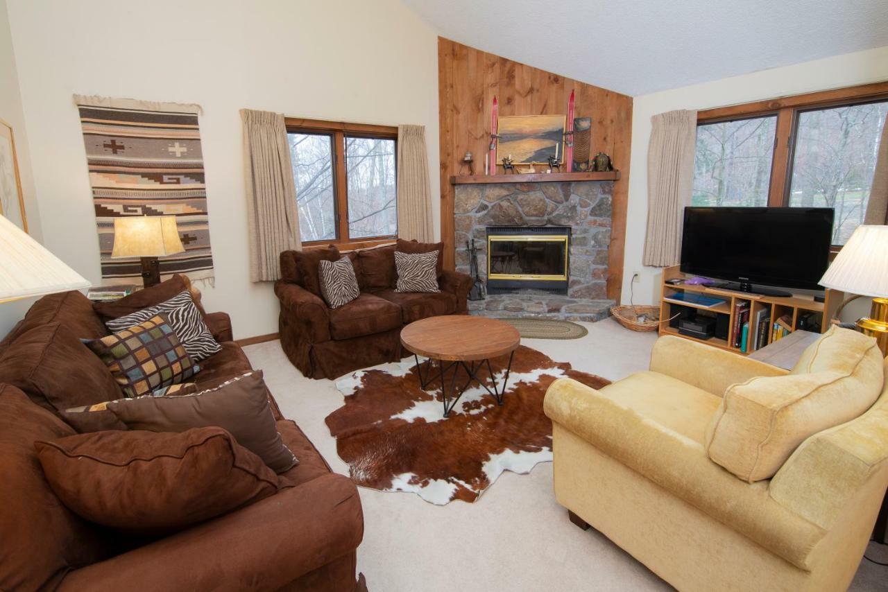 Okemo Mountain Lodging Ладлоу Экстерьер фото