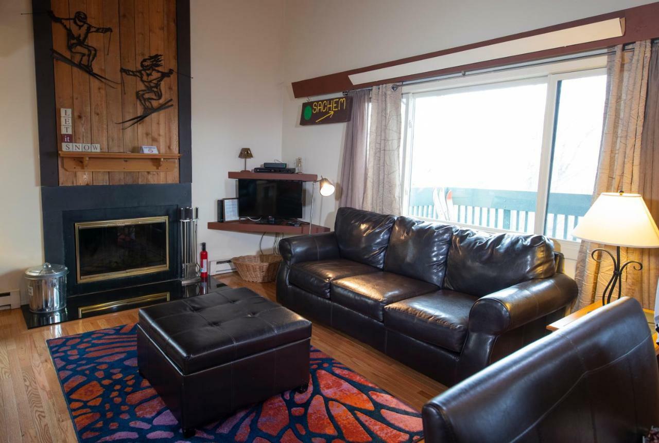 Okemo Mountain Lodging Ладлоу Экстерьер фото